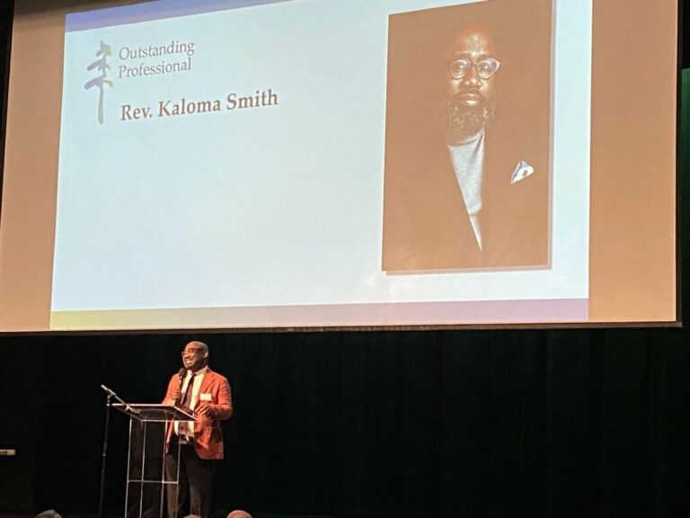 PALO ALTO COMMUNITY RECOGNIZES REV. KALOMA SMITH, PASTOR, UNIVERSITY A.M.E. ZION CHURCH
